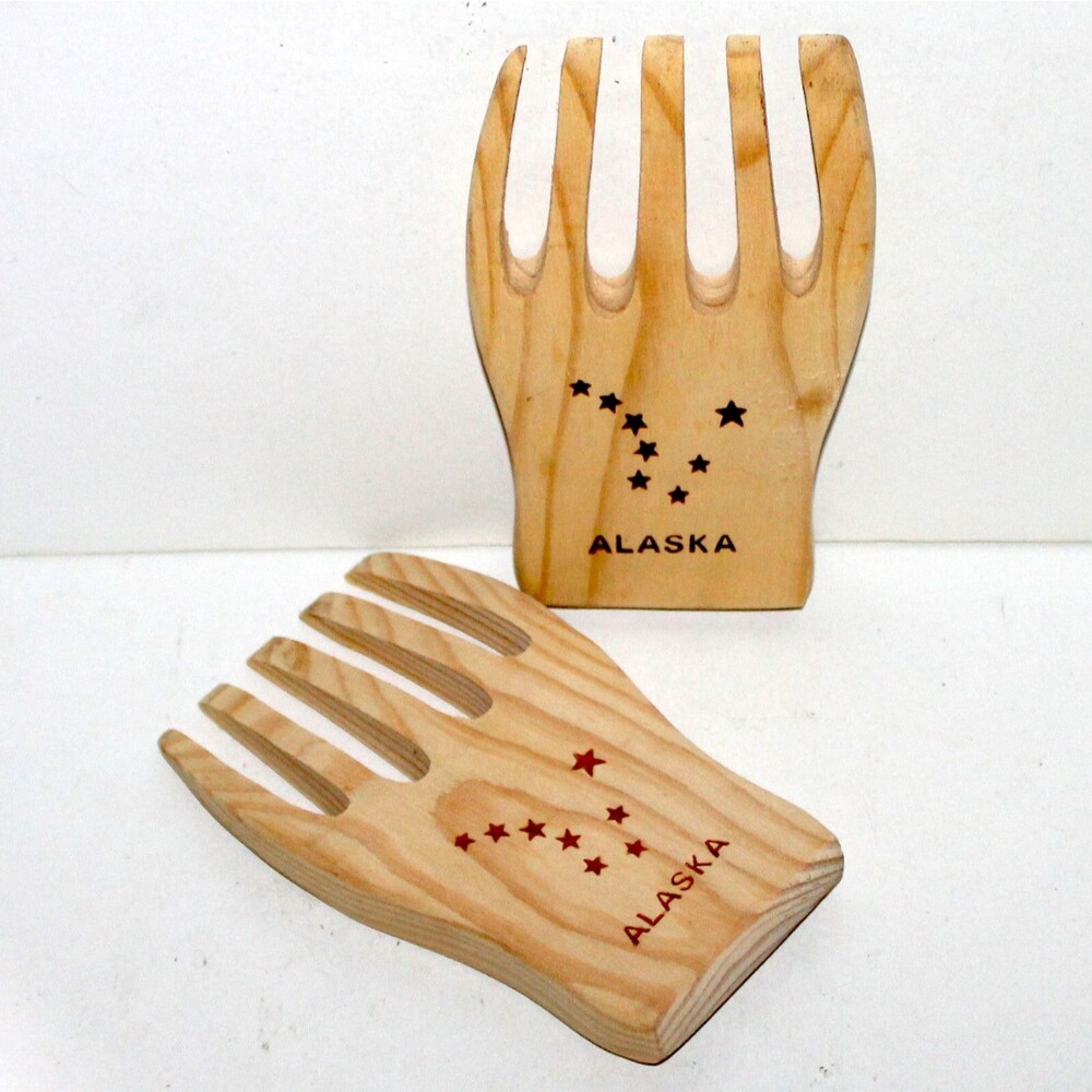 1 pair Alaska Wood Bear Claw salad pasta serving star constellation Ursa Major